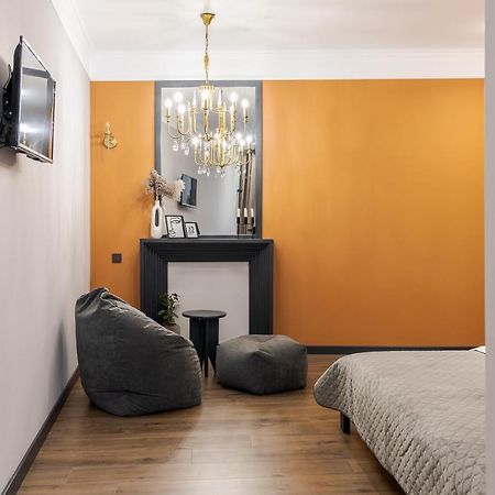 Modern Apartment Львів Екстер'єр фото