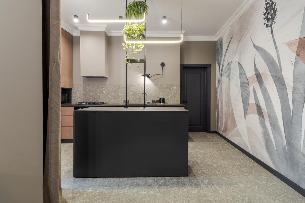 Modern Apartment Львів Екстер'єр фото